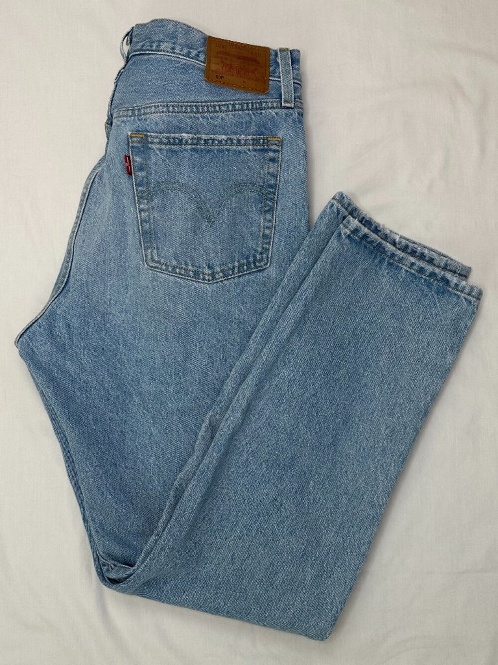 Levi's 501 Jeans Mens W31 L30 Light Wash Button Fly Straight Leg